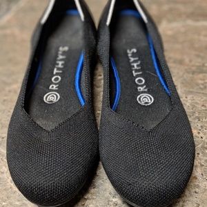 Lightly worn Black Rothy's
